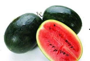 吃瓜嘴里出血泡,揭秘夏日常见口腔问题及预防措施