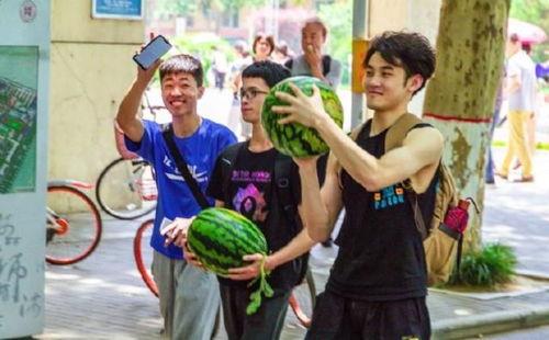 吃瓜最新学院,揭秘娱乐圈幕后真相与趣味故事